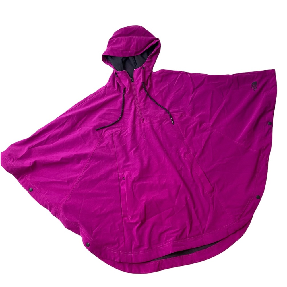 North face women’s poncho